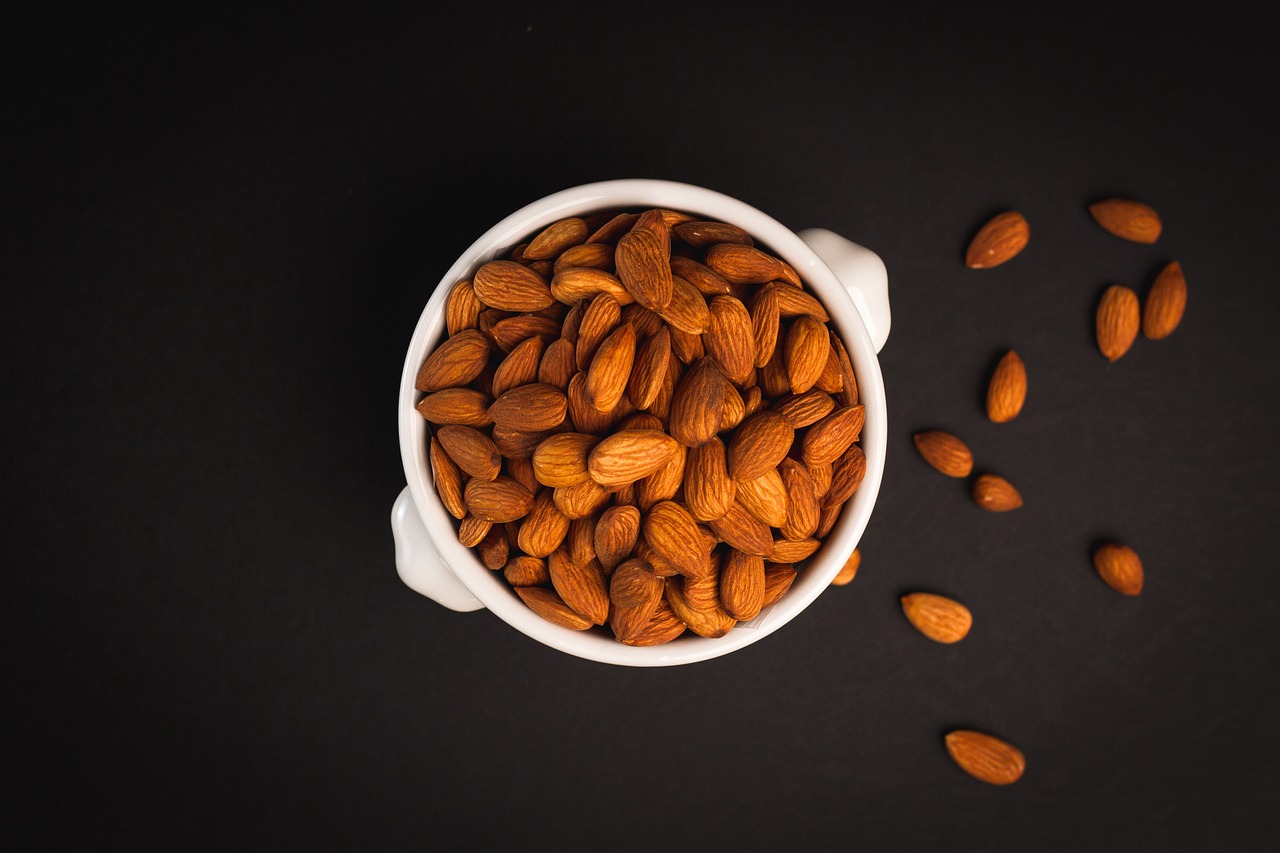 333900 Almond Stock Photos Pictures  RoyaltyFree Images  iStock   Almond oil Almonds isolated Sliced almonds